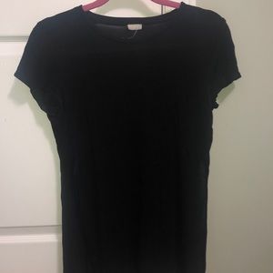 Long black T-shirt
